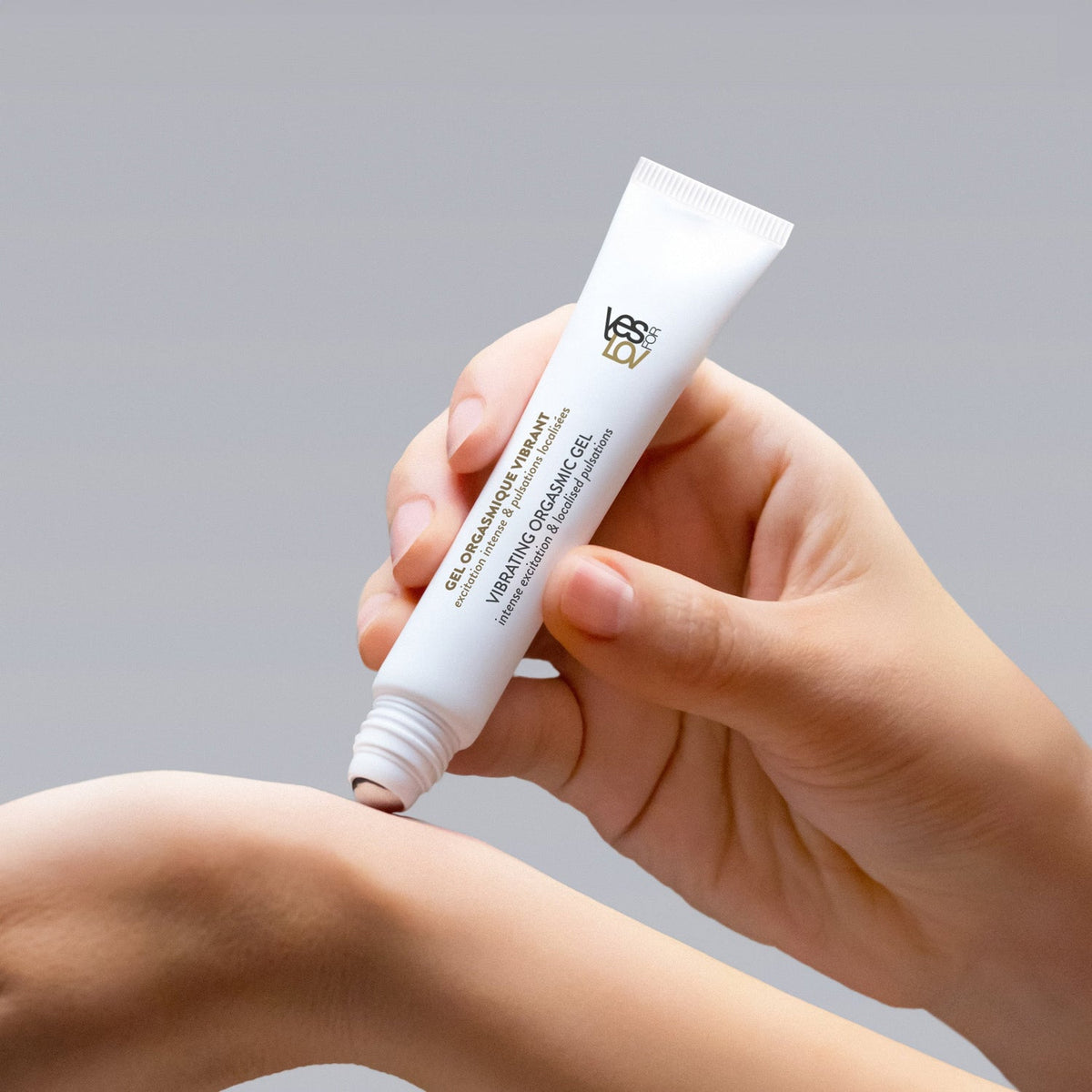 Gel Orgasmique Vibrant, Excitation Intense & Pulsations Localisées — YESforLOV