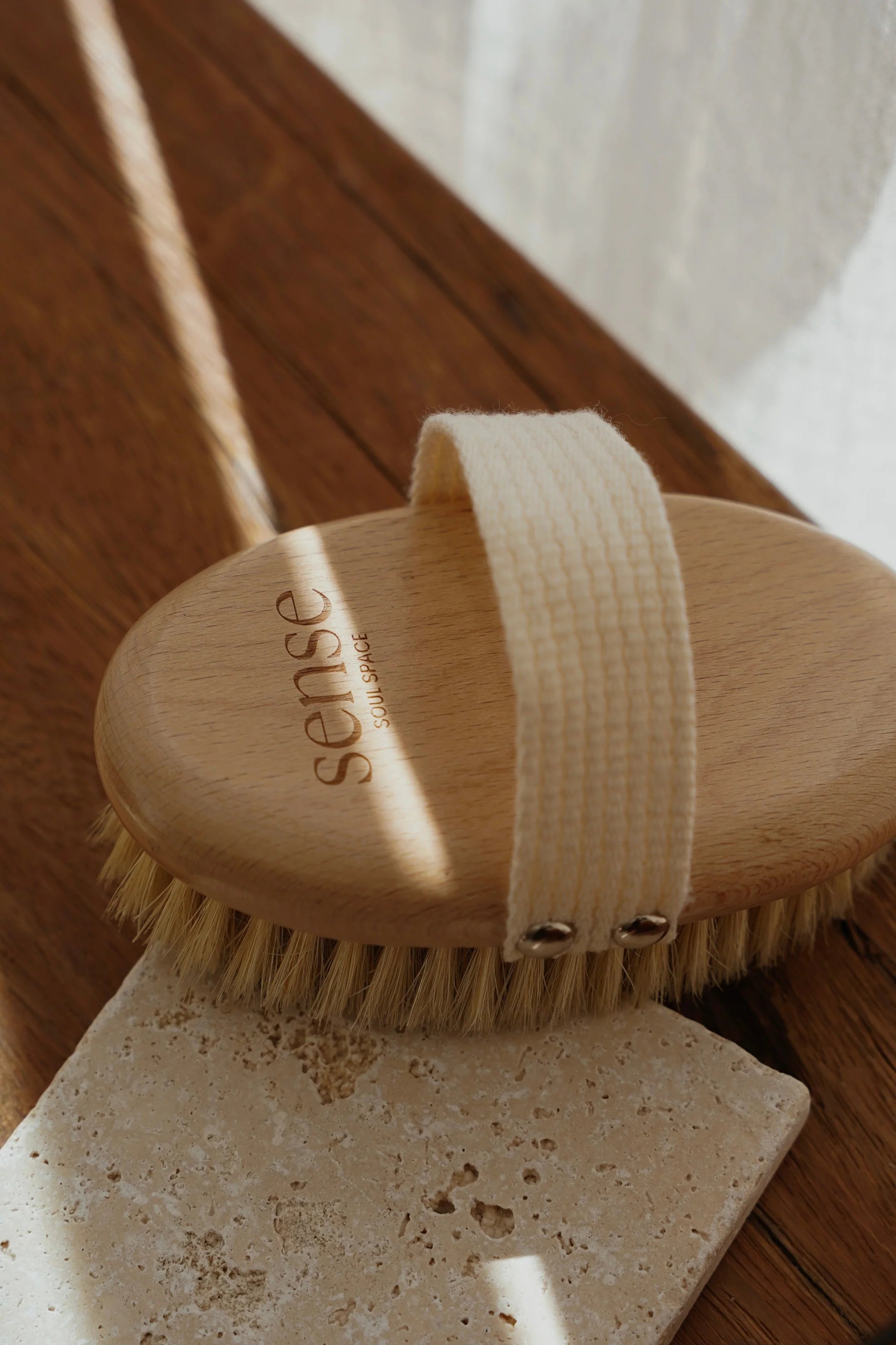 Brosse à sec énergisante ionique - Baume Shop