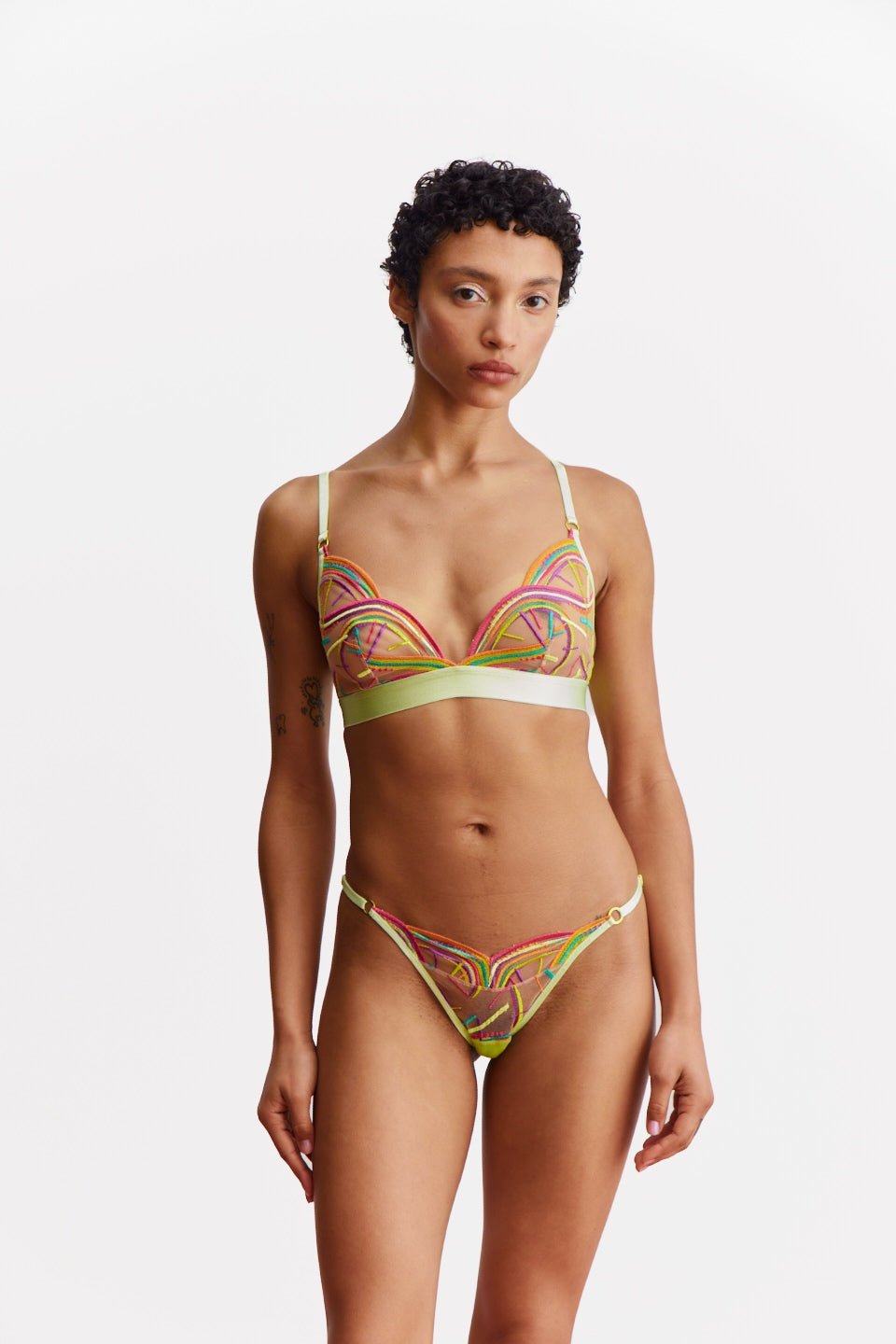 Disco Deco String – String brodé – Somewhere Never - Baume Shop